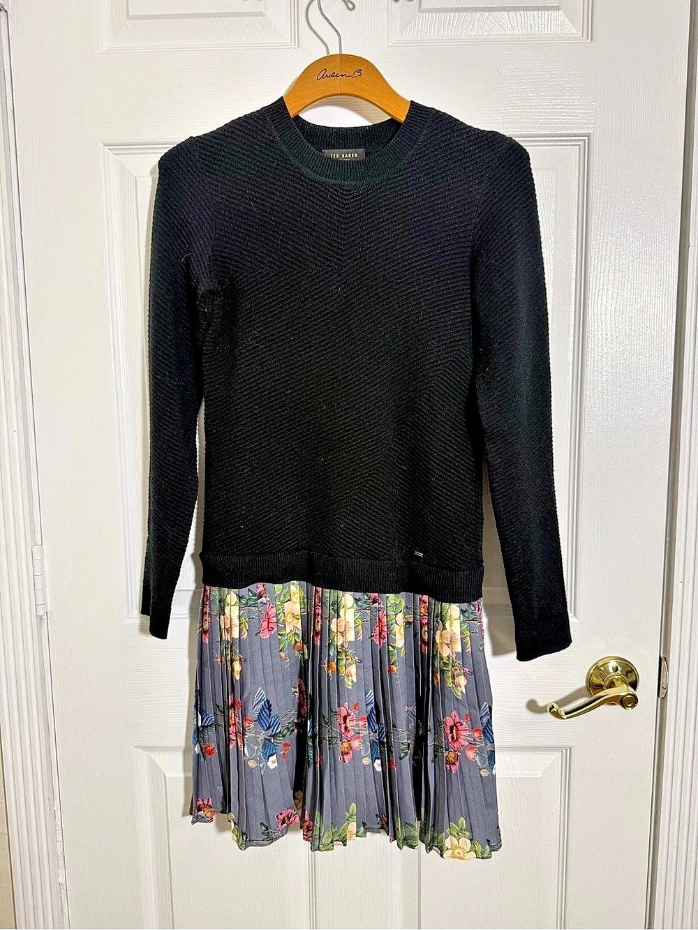 Ted Baker Oracle long sleeve pleated skirt knit dress. Dress Size 0
